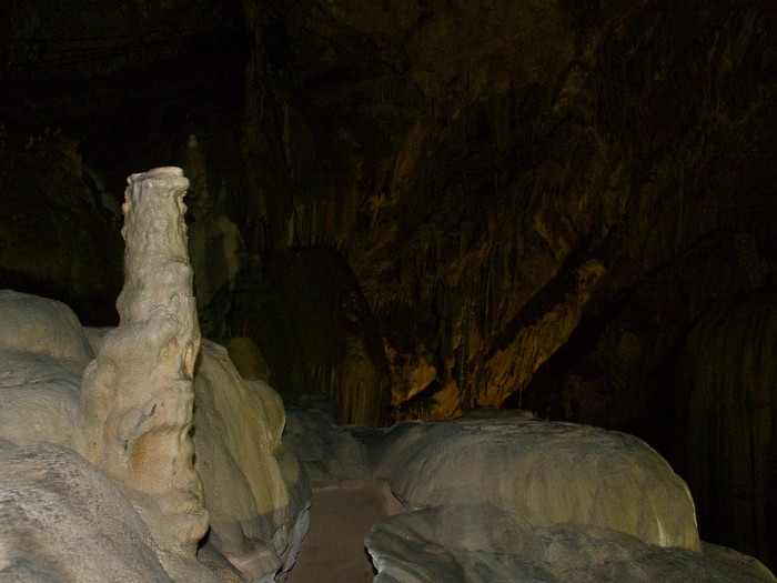 Cave-028.jpg